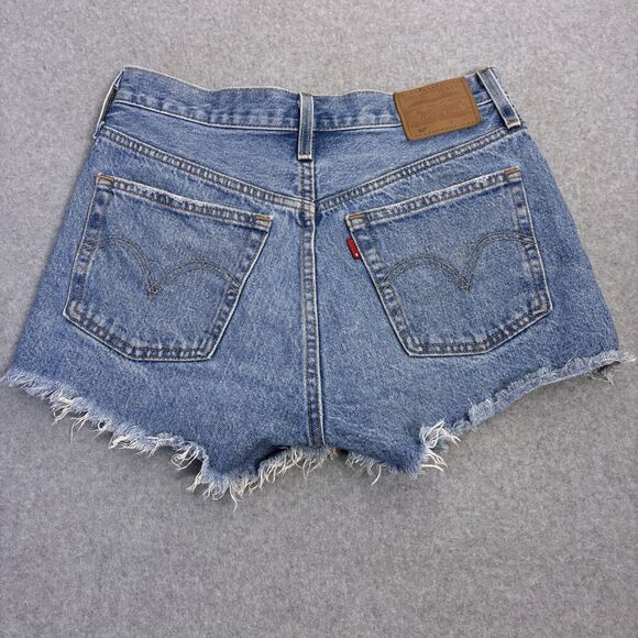 Women’s Levi’s Premium Distressed Denim Shorts High Rise Frayed Hem Size 6 - Picture 11 of 11